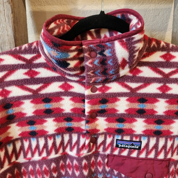 Patagonia Kuta Clash Dark Current Red Snap-T Fleece Synchilla Pullo- Size Small - Picture 3 of 6
